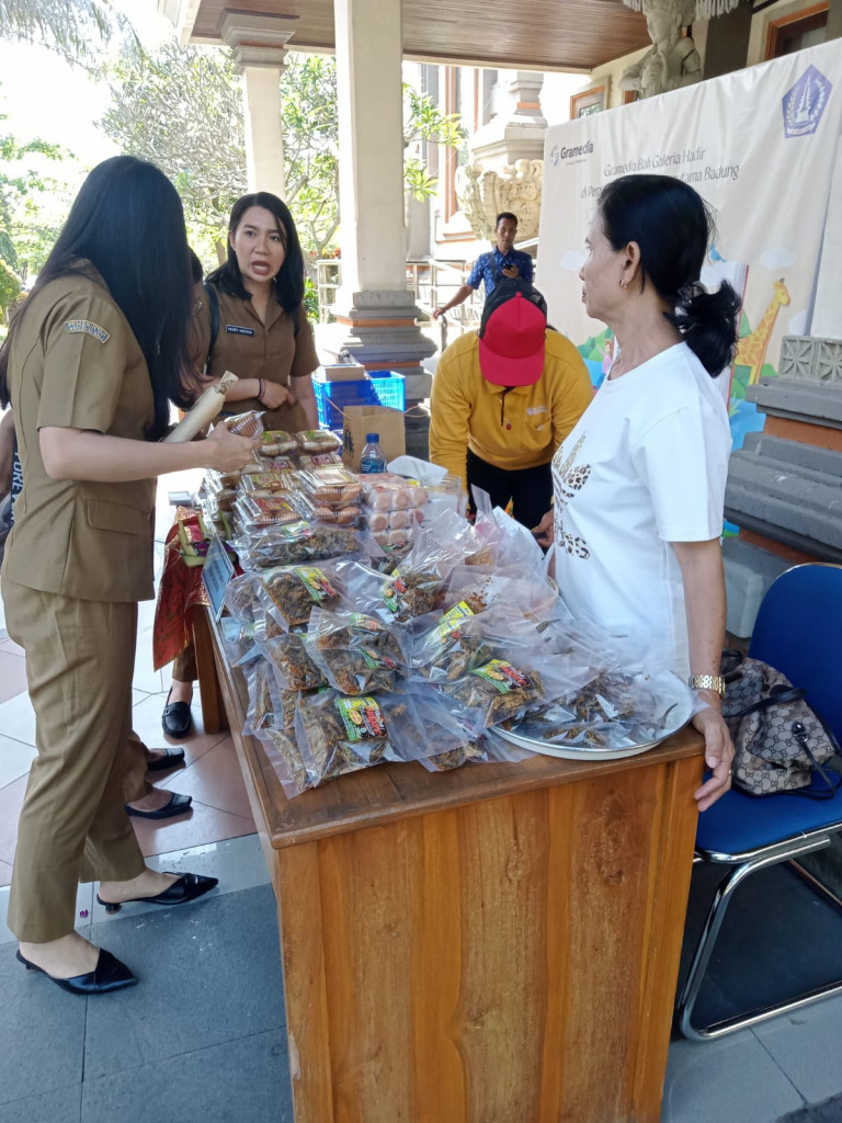 Pameran Tpbis Transformasi Perpustakaan Berbasis Inklusi Sosial Hari